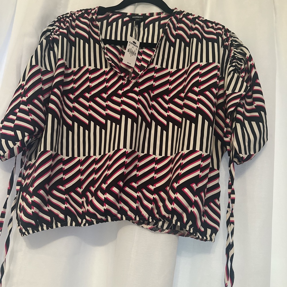 Express small white black and pink